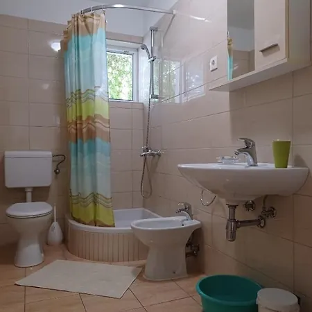 Zeleno Apartment Makarska